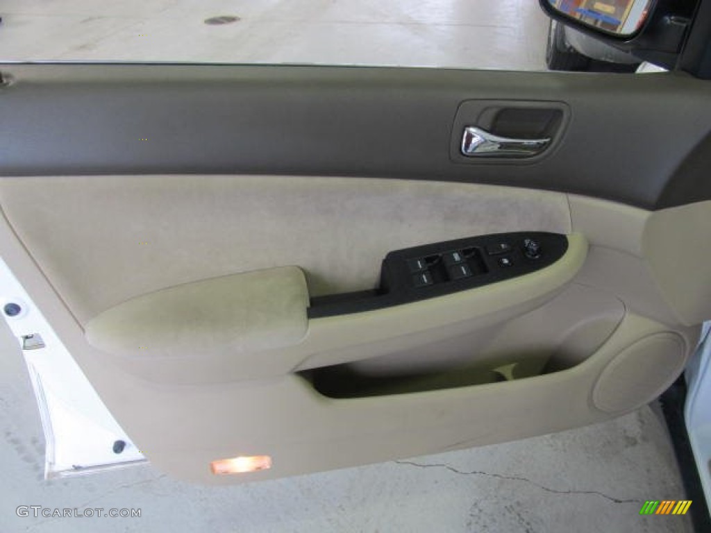 2003 Accord LX V6 Sedan - Taffeta White / Ivory photo #6