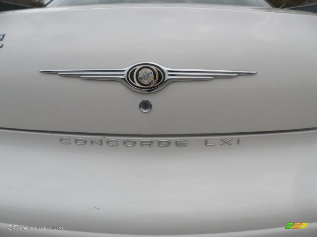 2003 Chrysler Concorde LXi Marks and Logos Photo #62065659