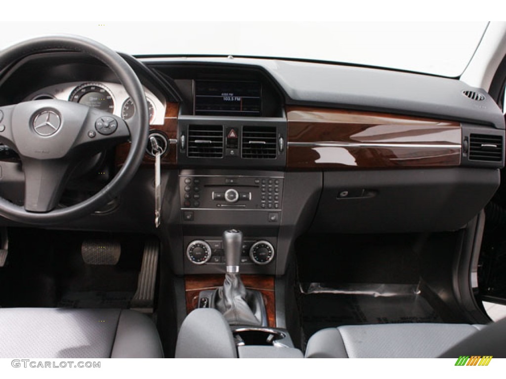 2011 GLK 350 4Matic - Black / Black photo #9