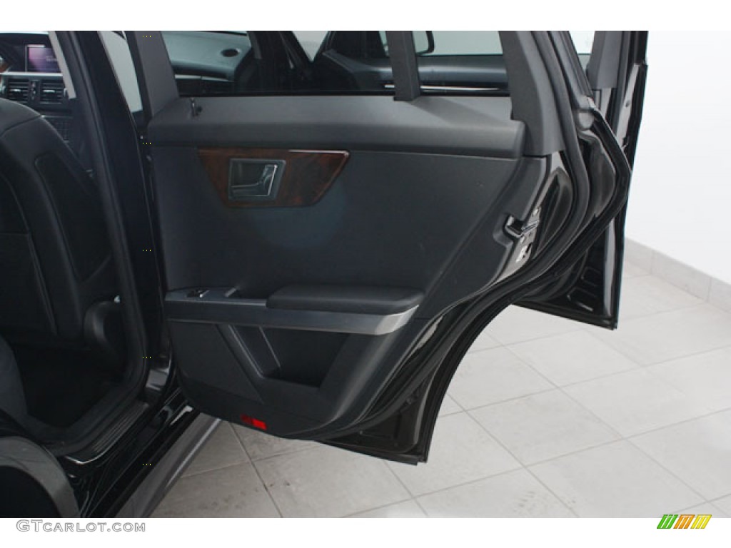 2011 GLK 350 4Matic - Black / Black photo #14