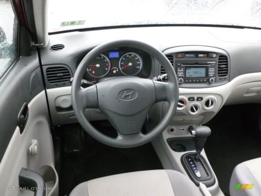 2010 Hyundai Accent GLS 4 Door Gray Dashboard Photo #62067938