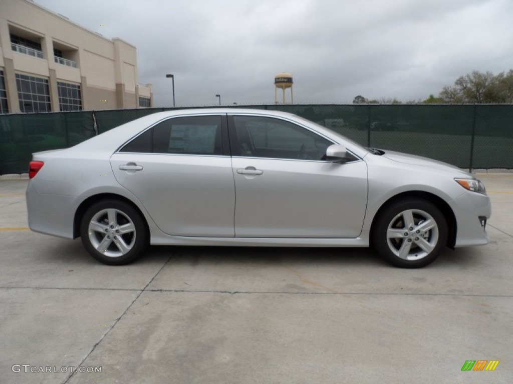 2012 Camry SE - Classic Silver Metallic / Black photo #2