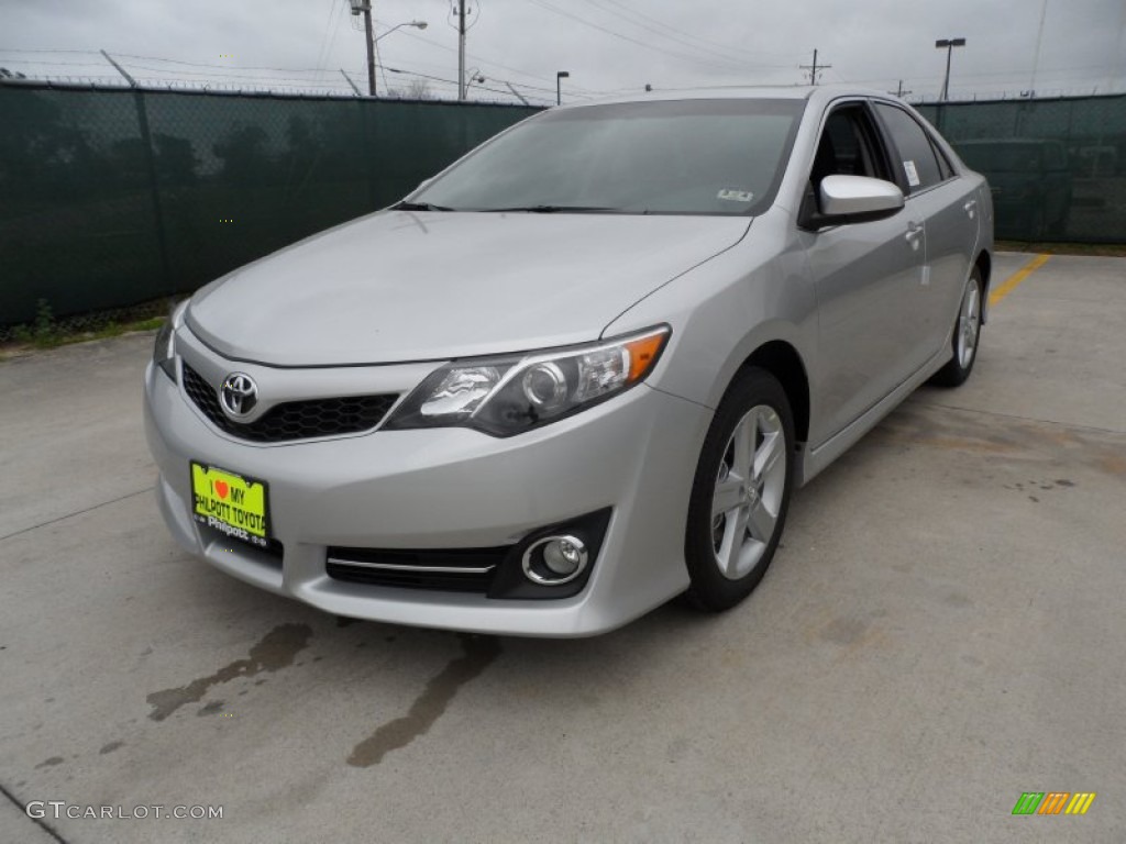 2012 Camry SE - Classic Silver Metallic / Black photo #7