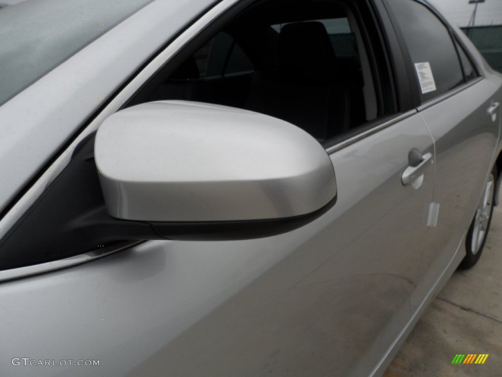 2012 Camry SE - Classic Silver Metallic / Black photo #12