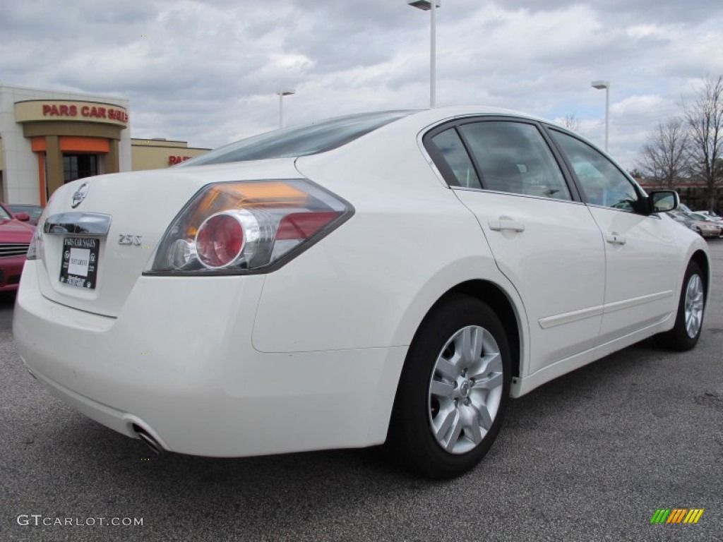 2010 Altima 2.5 - Winter Frost White / Charcoal photo #3