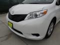 2012 Super White Toyota Sienna   photo #10