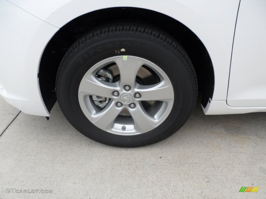 2012 Sienna  - Super White / Light Gray photo #11