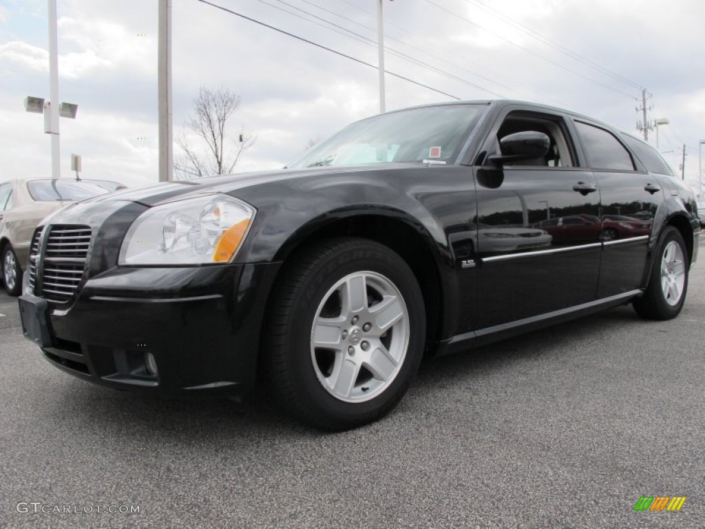Brilliant Black Crystal Pearl 2006 Dodge Magnum SXT Exterior Photo #62069970