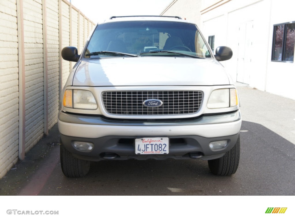 2000 Expedition XLT 4x4 - Silver Metallic / Medium Graphite photo #2