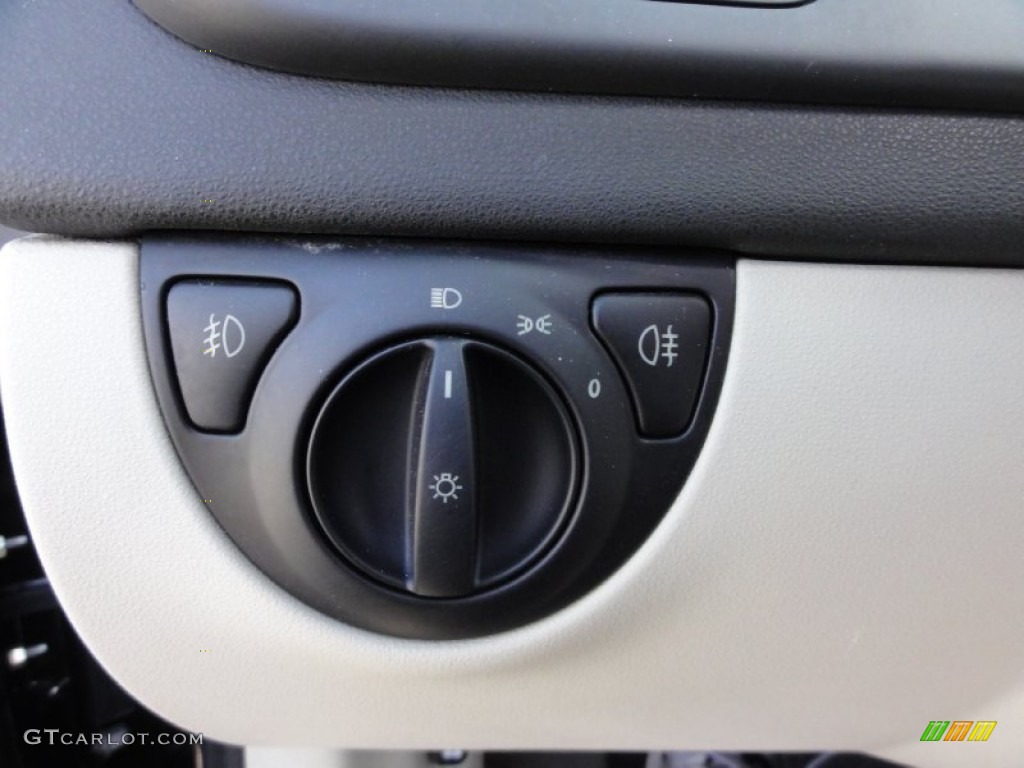2006 Saab 9-3 Aero Convertible Controls Photo #62073123