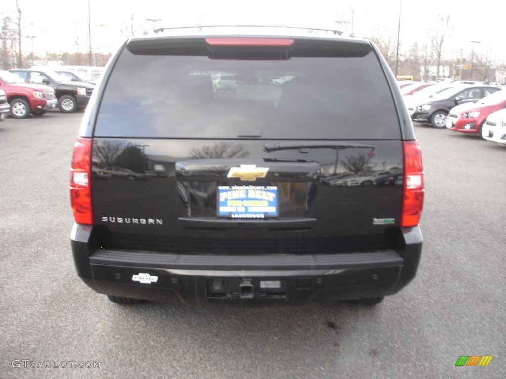 2011 Suburban LT 4x4 - Black / Ebony photo #5