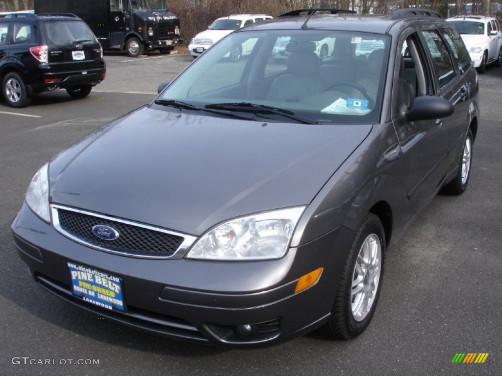 2005 Focus ZXW SES Wagon - Liquid Grey Metallic / Dark Flint/Light Flint photo #1