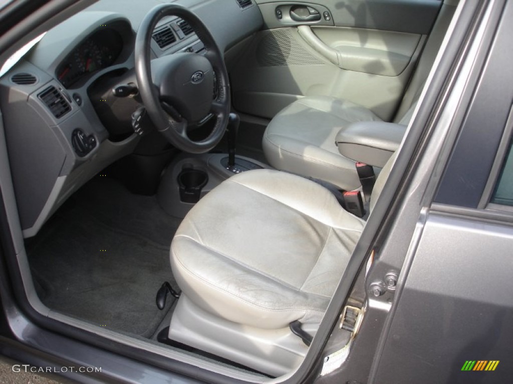 2005 Focus ZXW SES Wagon - Liquid Grey Metallic / Dark Flint/Light Flint photo #10