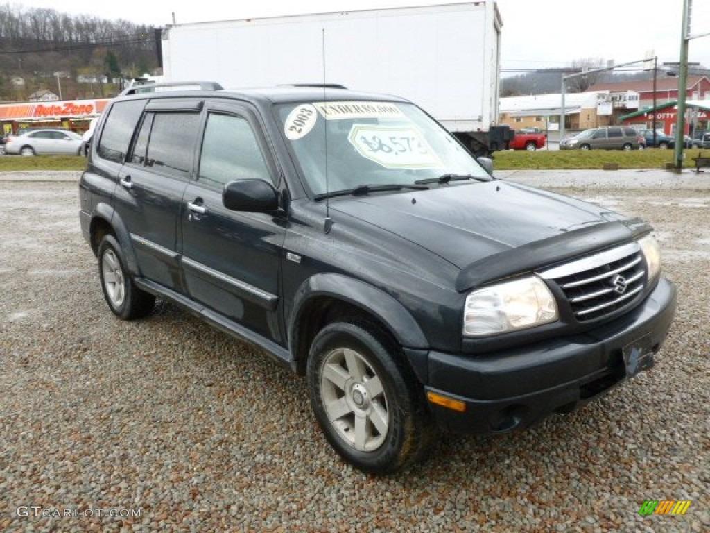 2003 XL7 Touring 4x4 - Black Onyx / Gray photo #7