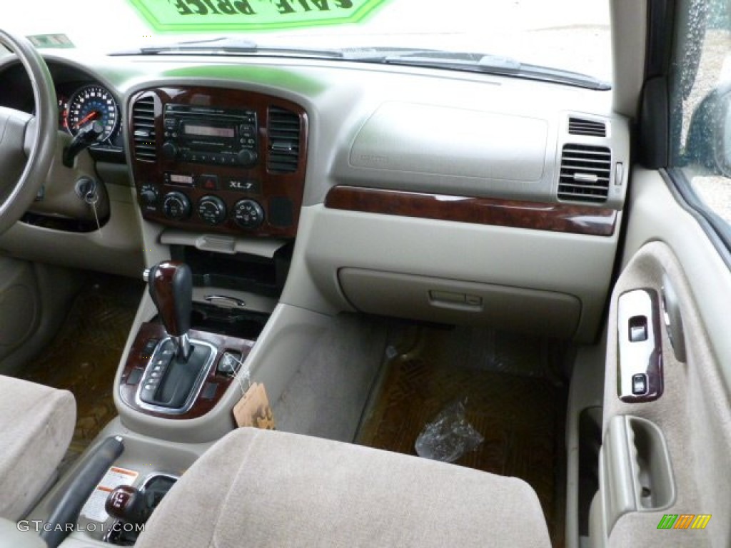 2003 XL7 Touring 4x4 - Black Onyx / Gray photo #18