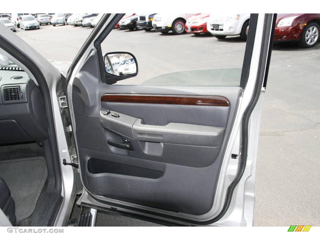 2004 Explorer Limited AWD - Silver Birch Metallic / Graphite photo #12