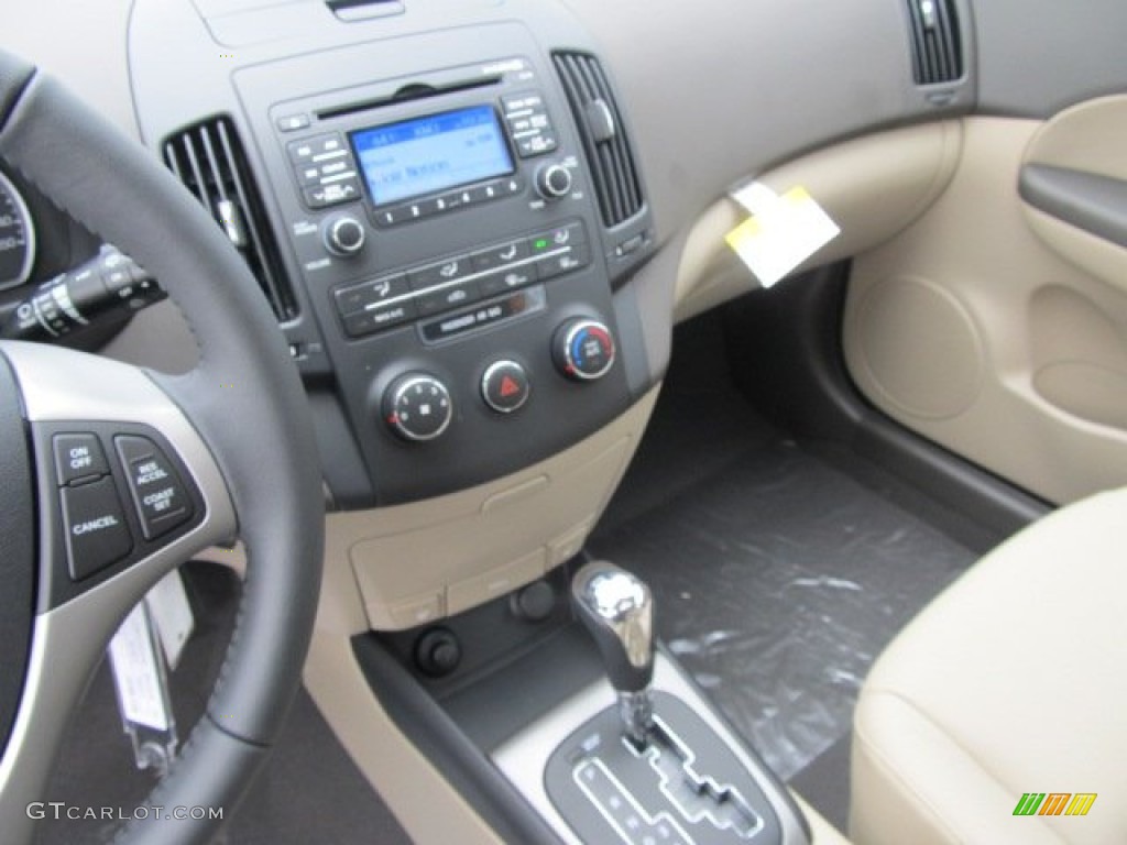 2012 Elantra SE Touring - Black Noir Pearl / Beige photo #9