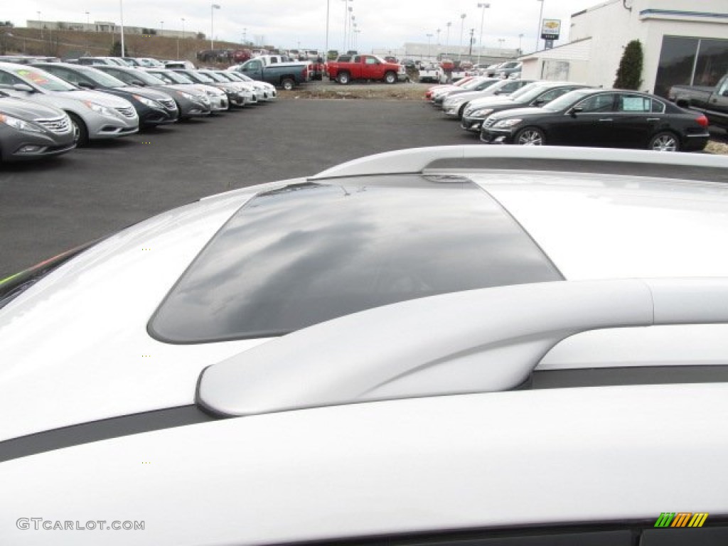 2012 Elantra SE Touring - Polar White / Beige photo #4