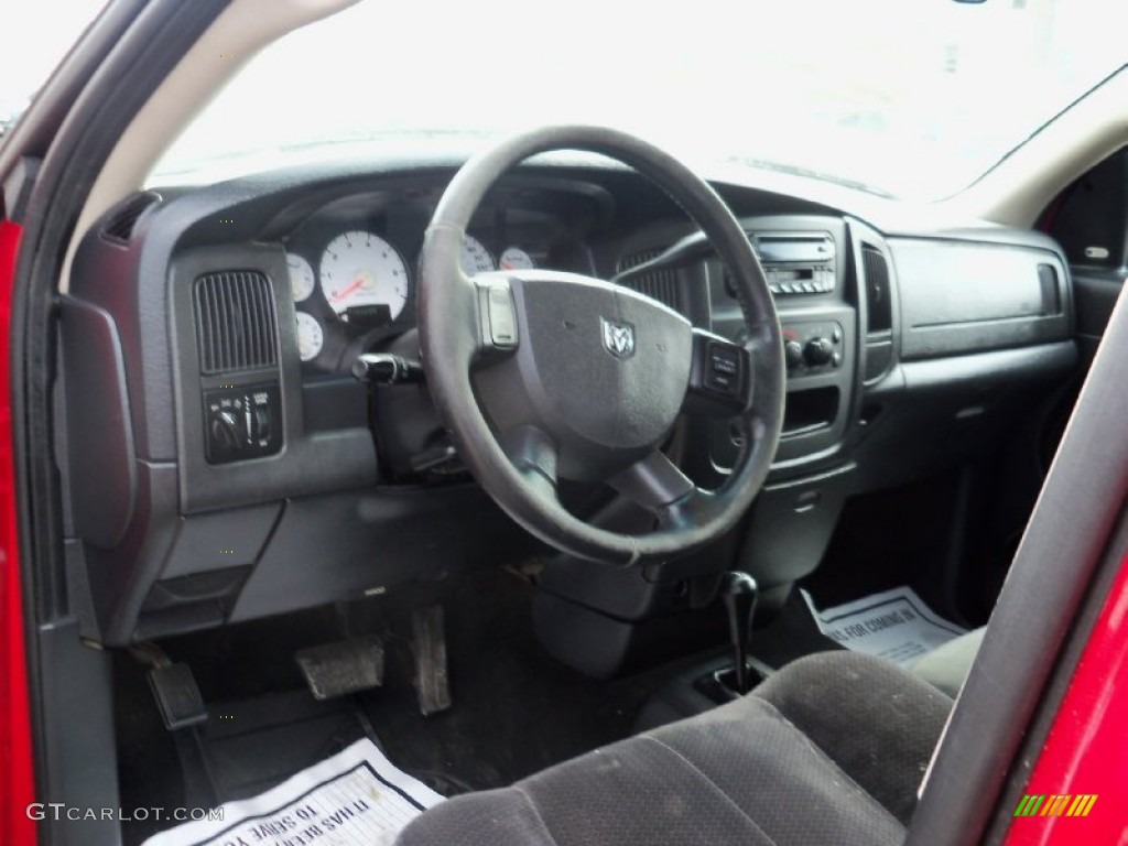 2004 Ram 1500 SLT Quad Cab 4x4 - Flame Red / Dark Slate Gray photo #11
