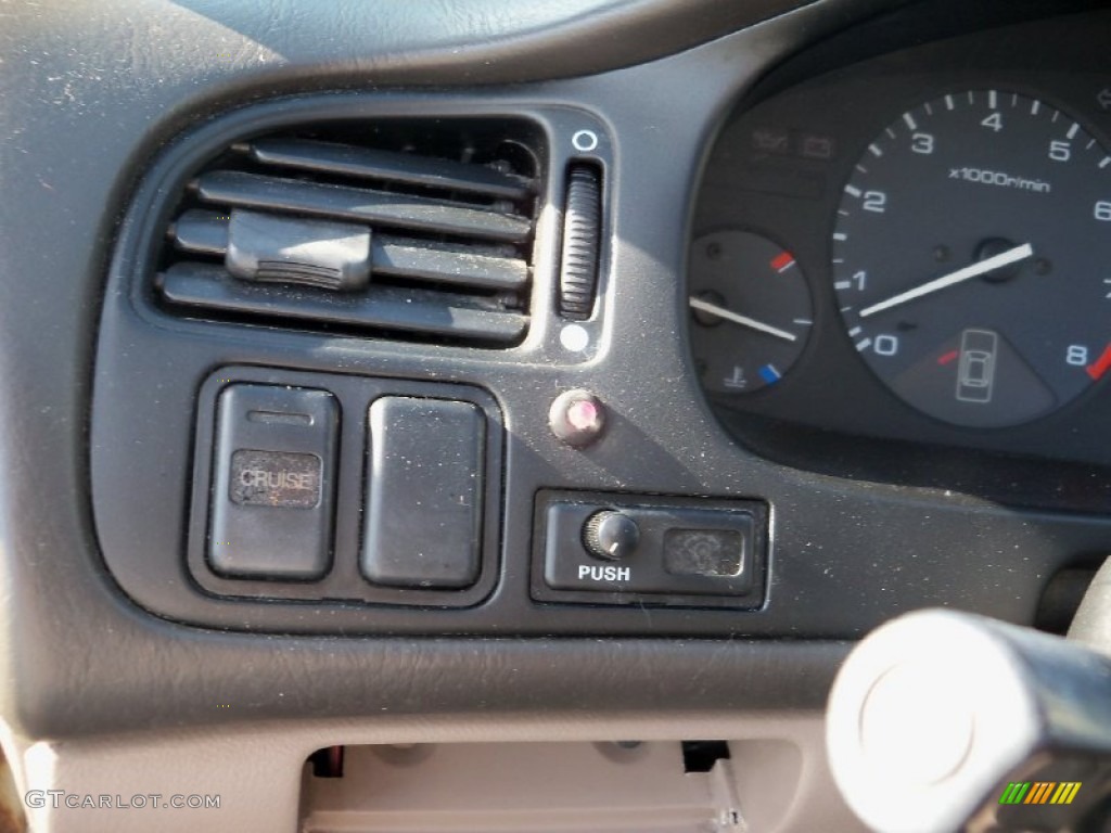 1994 Accord LX Sedan - Frost White / Beige photo #13