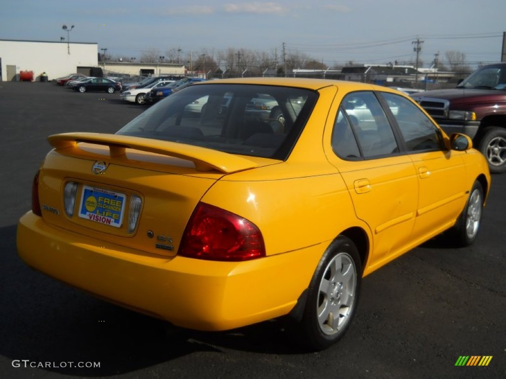 2006 Sentra 1.8 S Special Edition - Sunburst Yellow / Charcoal photo #2