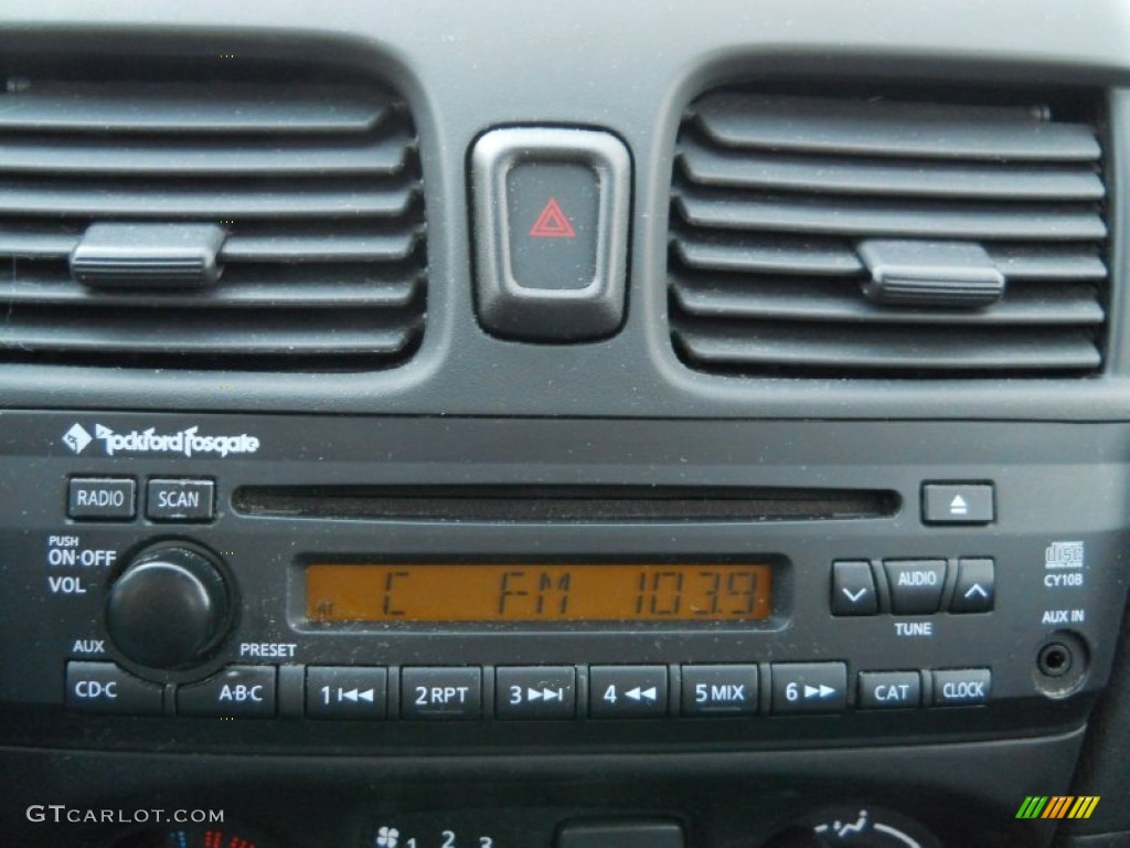 2006 Sentra 1.8 S Special Edition - Sunburst Yellow / Charcoal photo #9