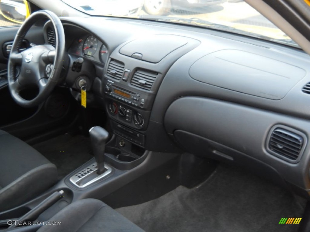 2006 Sentra 1.8 S Special Edition - Sunburst Yellow / Charcoal photo #13