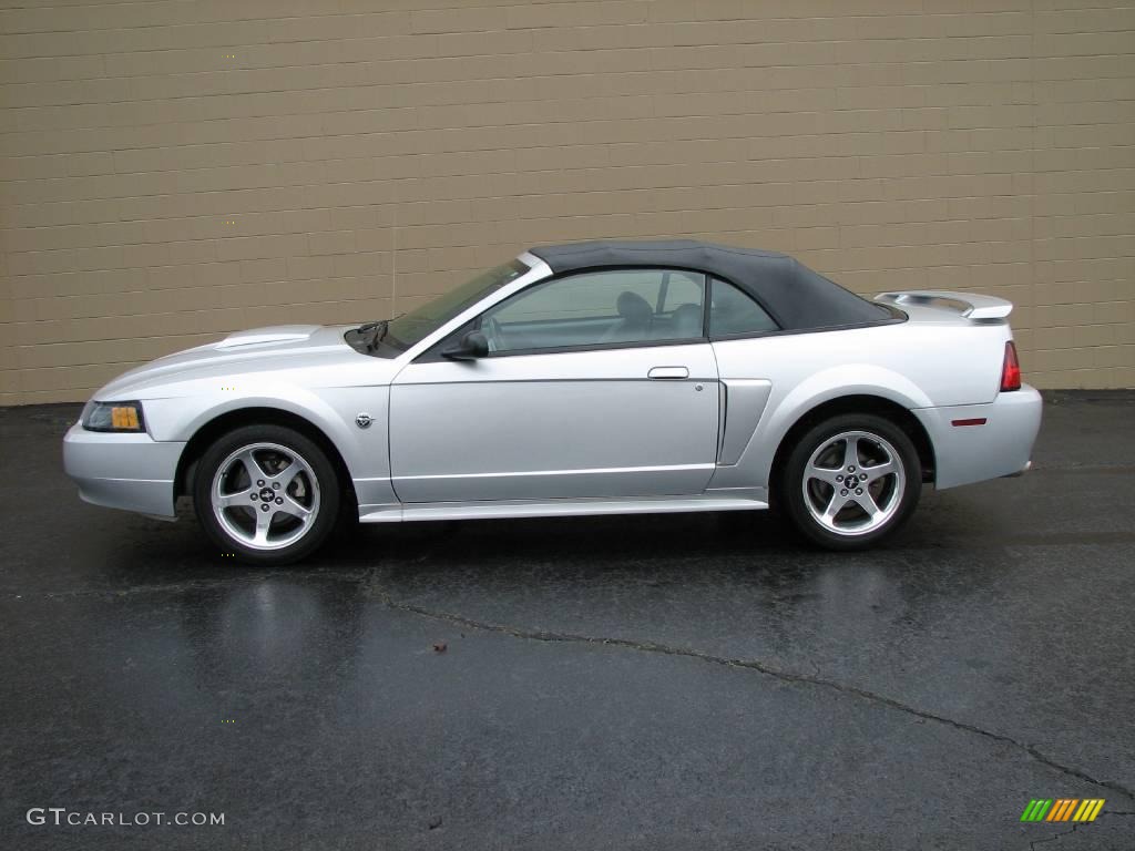 2004 Mustang GT Convertible - Silver Metallic / Medium Graphite photo #1