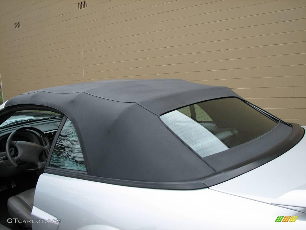 2004 Mustang GT Convertible - Silver Metallic / Medium Graphite photo #12