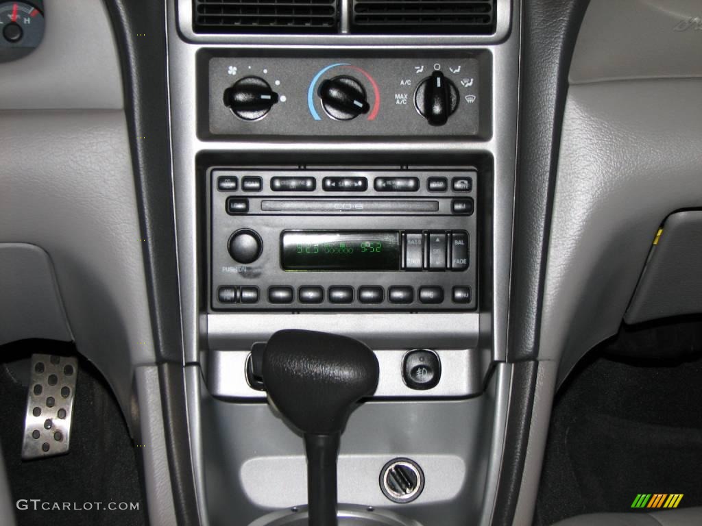 2004 Mustang GT Convertible - Silver Metallic / Medium Graphite photo #16