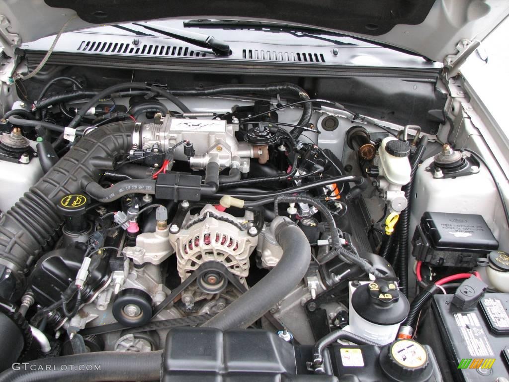 2004 Mustang GT Convertible - Silver Metallic / Medium Graphite photo #19