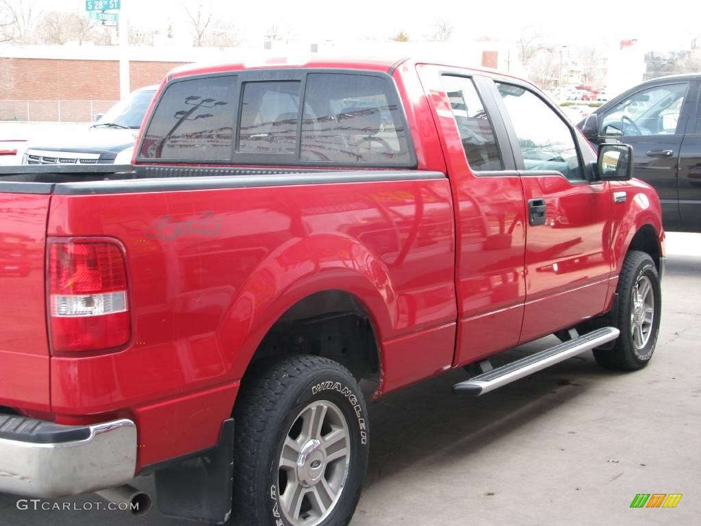 2005 F150 XLT SuperCab 4x4 - Bright Red / Medium Flint/Dark Flint Grey photo #6