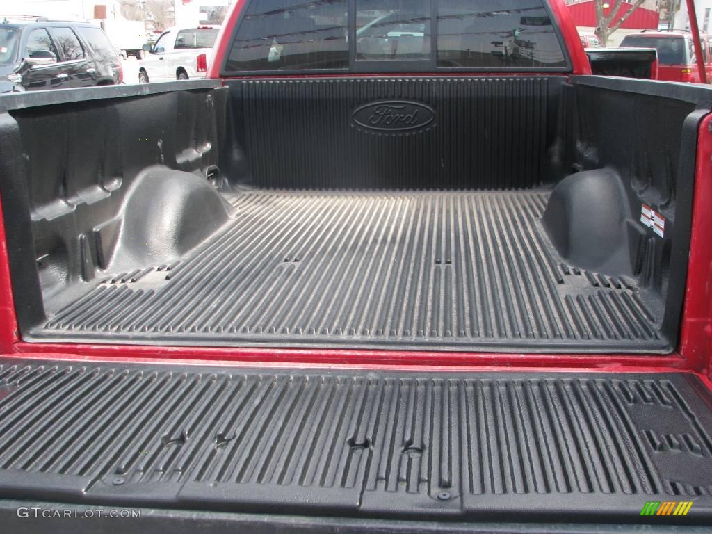 2005 F150 XLT SuperCab 4x4 - Bright Red / Medium Flint/Dark Flint Grey photo #9