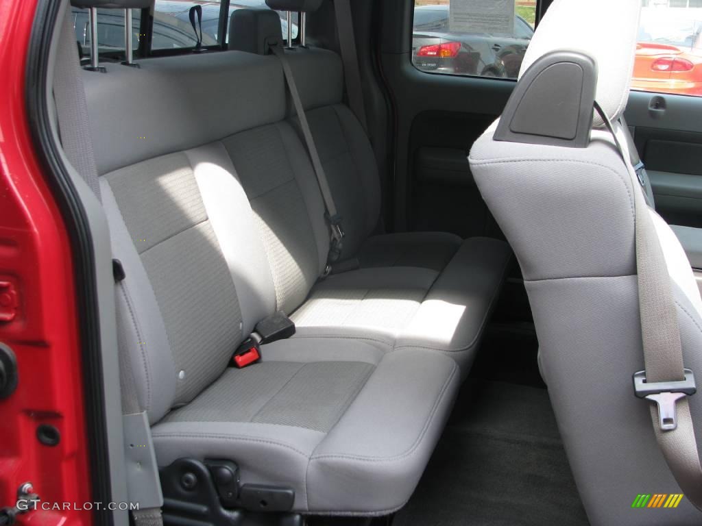 2005 F150 XLT SuperCab 4x4 - Bright Red / Medium Flint/Dark Flint Grey photo #21
