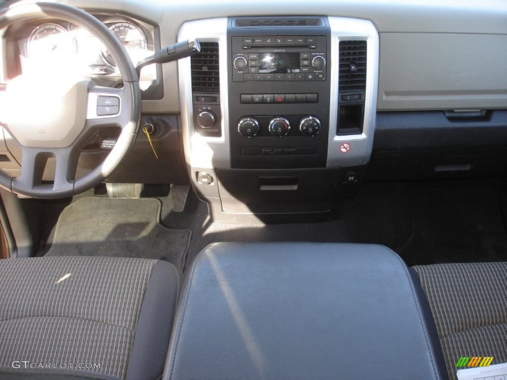 2011 Ram 1500 SLT Quad Cab 4x4 - Saddle Brown Pearl / Dark Slate Gray/Medium Graystone photo #12