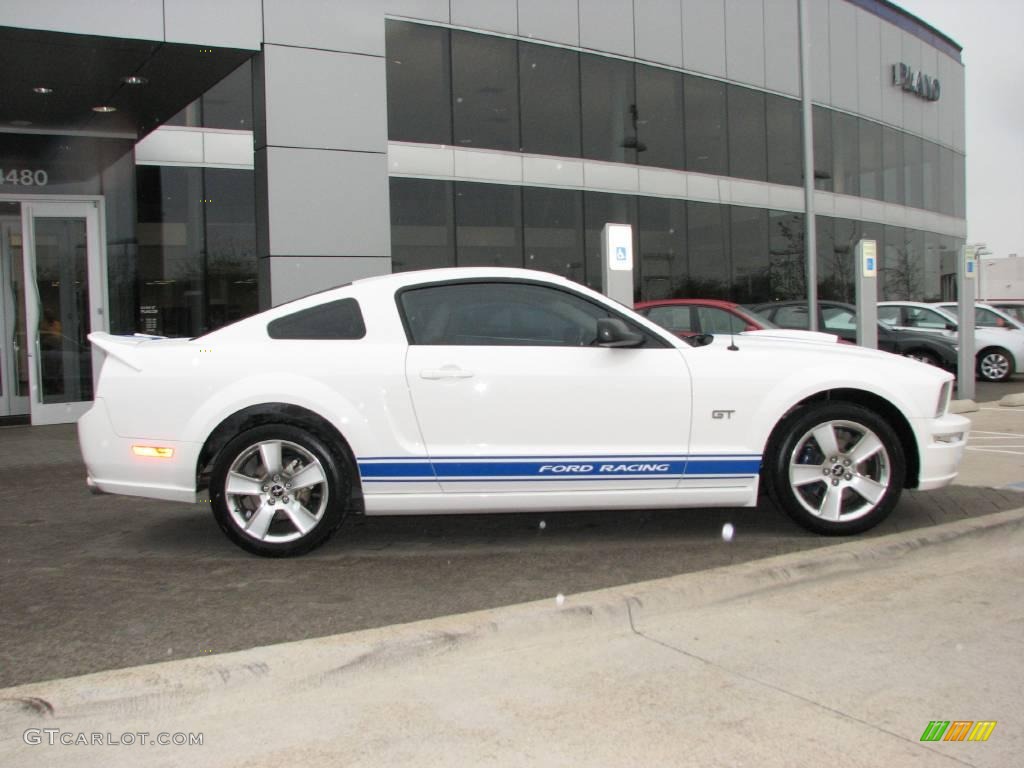 2007 Mustang GT Premium Coupe - Performance White / Medium Parchment photo #8