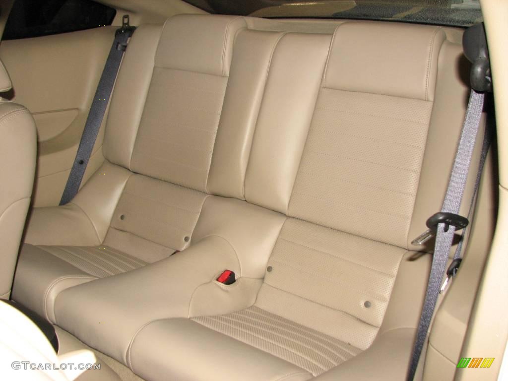 2007 Mustang GT Premium Coupe - Performance White / Medium Parchment photo #14