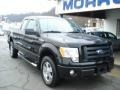 Tuxedo Black - F150 STX SuperCab 4x4 Photo No. 2