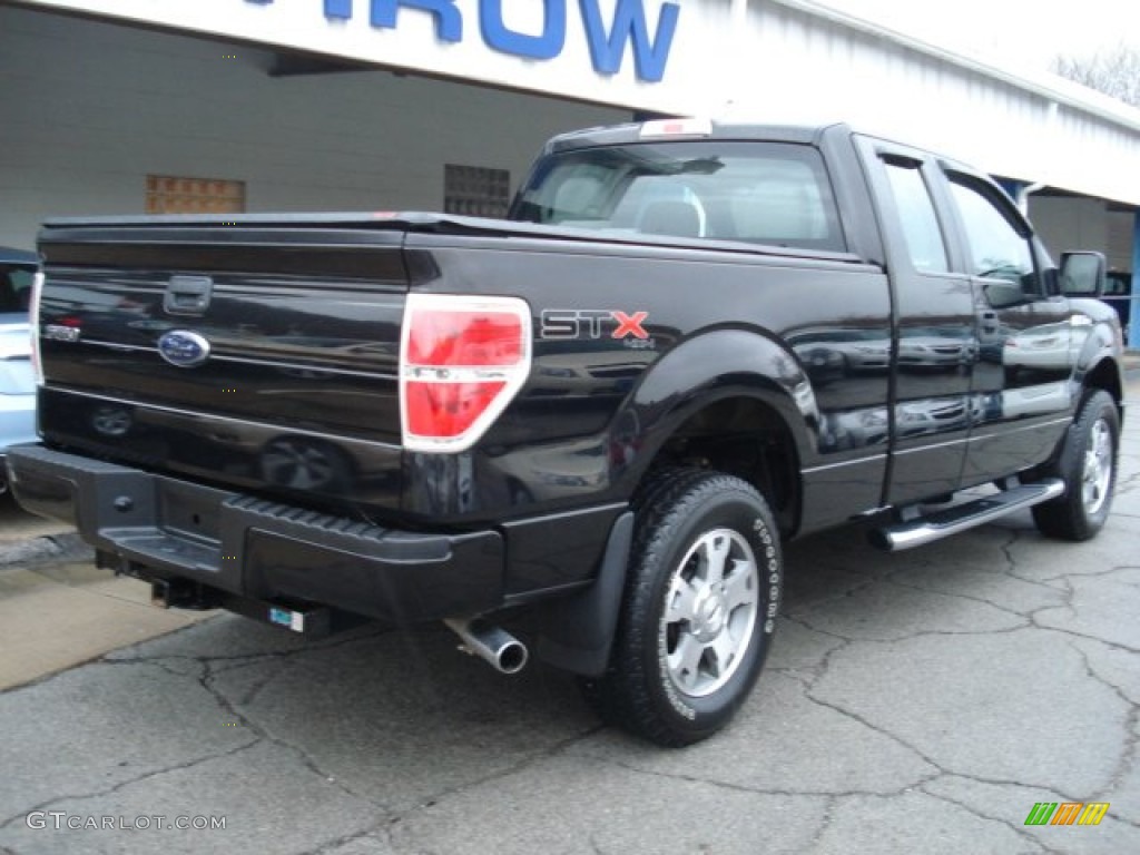 2010 F150 STX SuperCab 4x4 - Tuxedo Black / Medium Stone photo #8