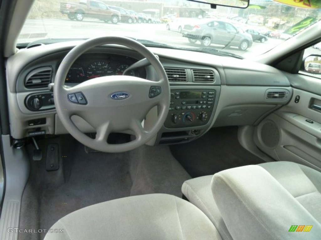 2003 Ford Taurus SE Medium Graphite Dashboard Photo #62100656