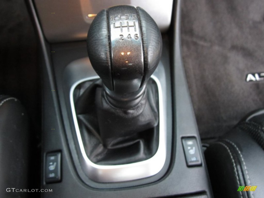 2011 Nissan Altima 3.5 SR Coupe Xtronic CVT Automatic Transmission Photo #62101389