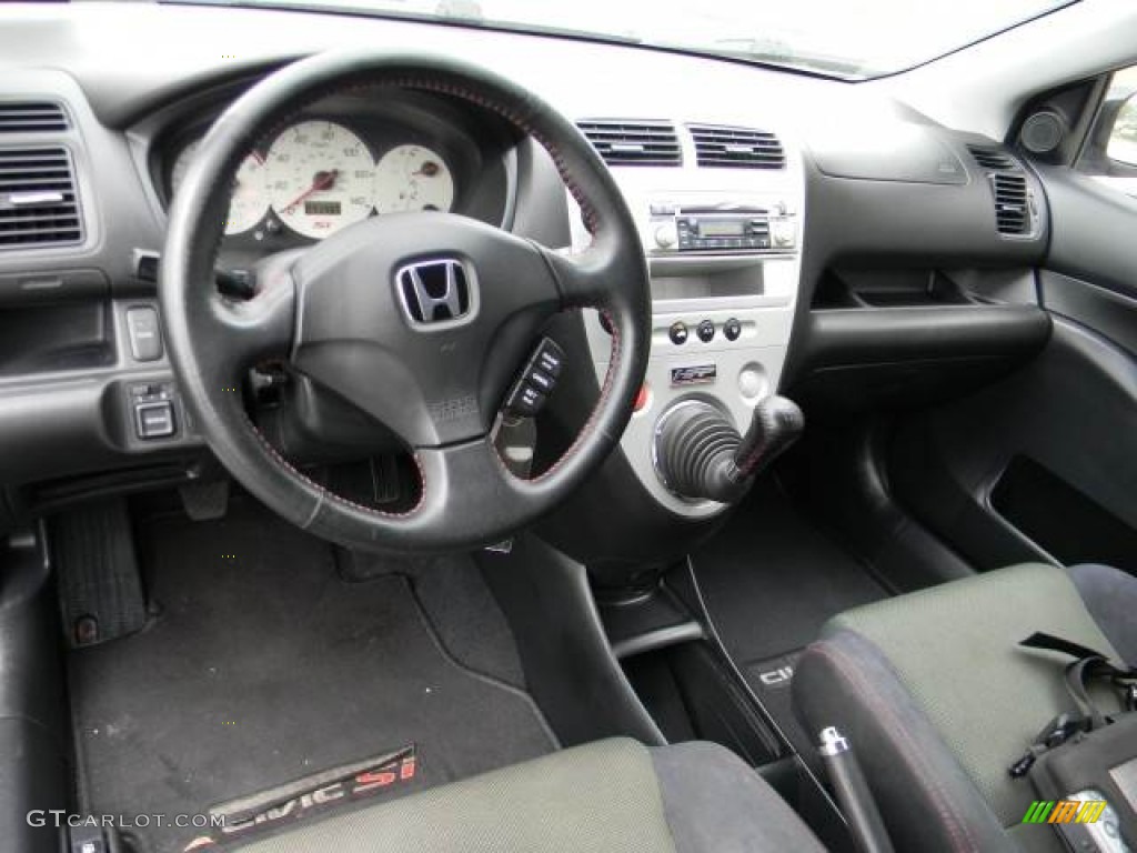 2005 Honda Civic Si Hatchback Black Dashboard Photo #62107409