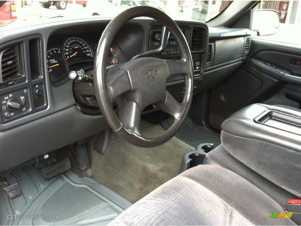 2004 Silverado 1500 LS Extended Cab - Victory Red / Dark Charcoal photo #11