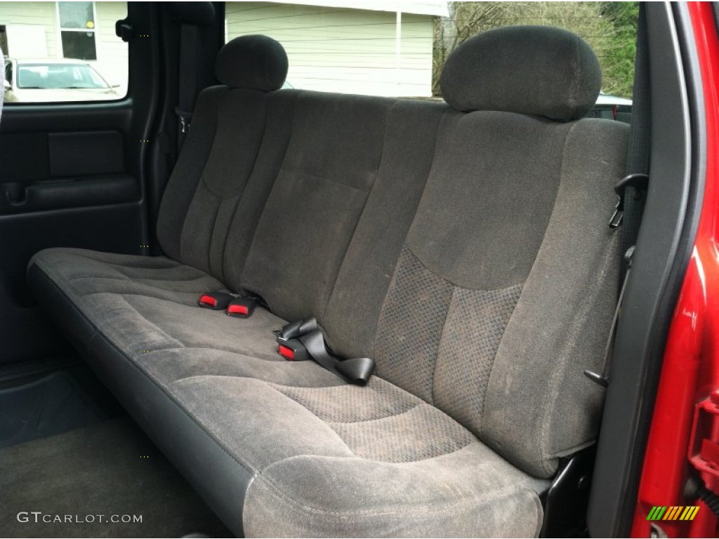 2004 Silverado 1500 LS Extended Cab - Victory Red / Dark Charcoal photo #16