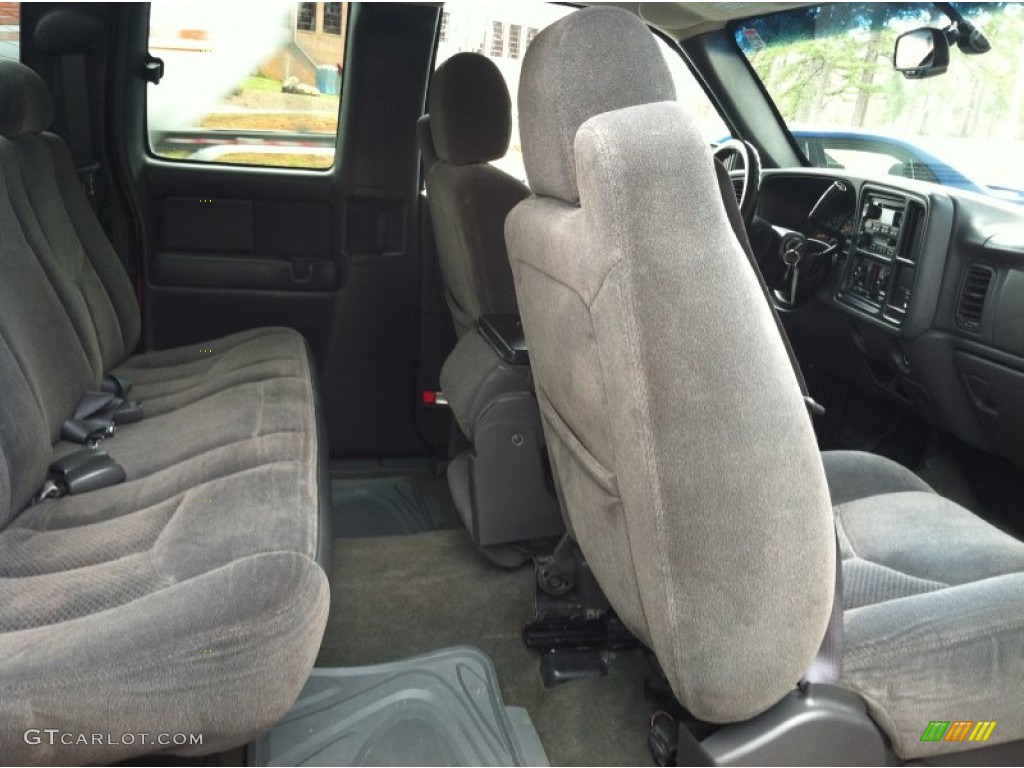 2004 Silverado 1500 LS Extended Cab - Victory Red / Dark Charcoal photo #18