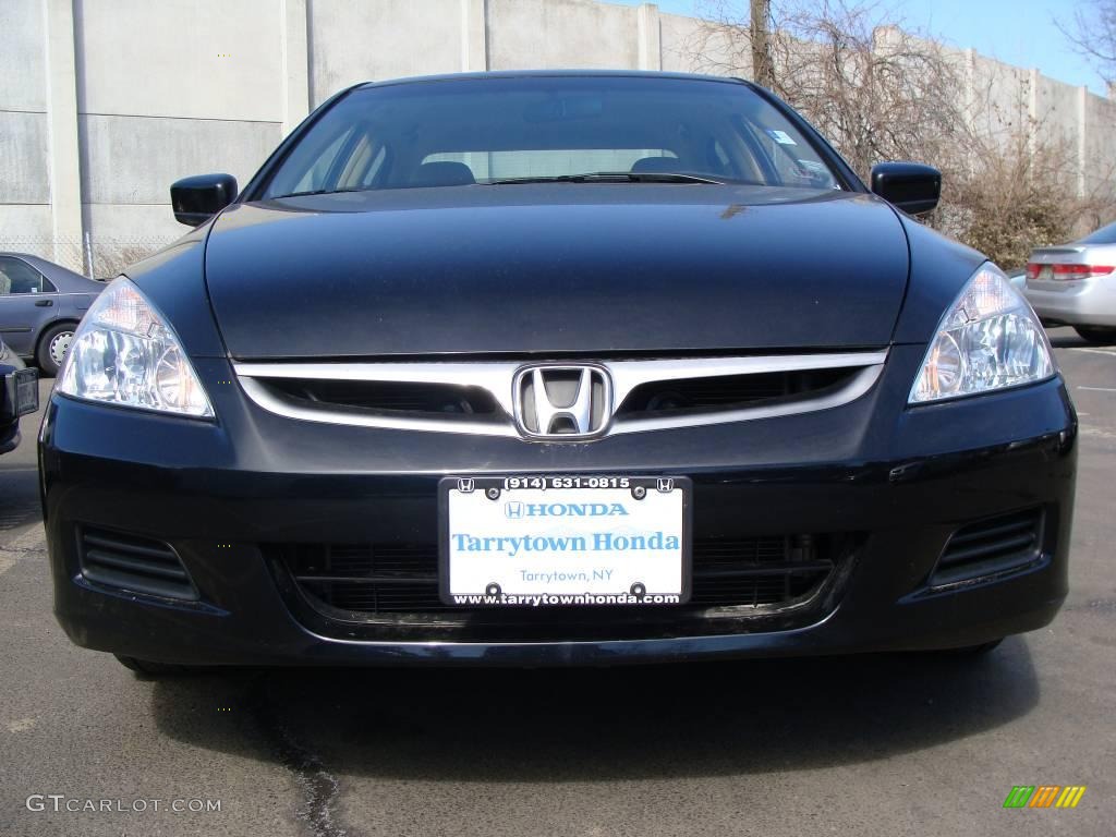 2006 Accord SE Sedan - Nighthawk Black Pearl / Ivory photo #2