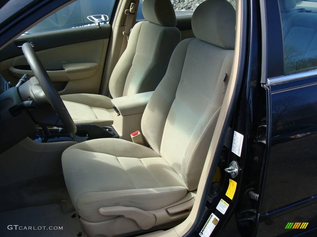 2006 Accord SE Sedan - Nighthawk Black Pearl / Ivory photo #11