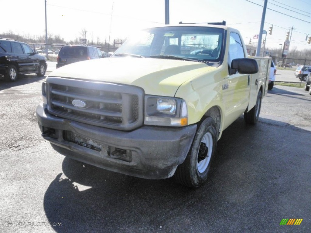 2003 F250 Super Duty XL Regular Cab Utility - Yellow / Medium Flint Grey photo #3