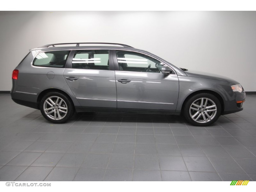 United Gray 2008 Volkswagen Passat Turbo Wagon Exterior Photo #62115962