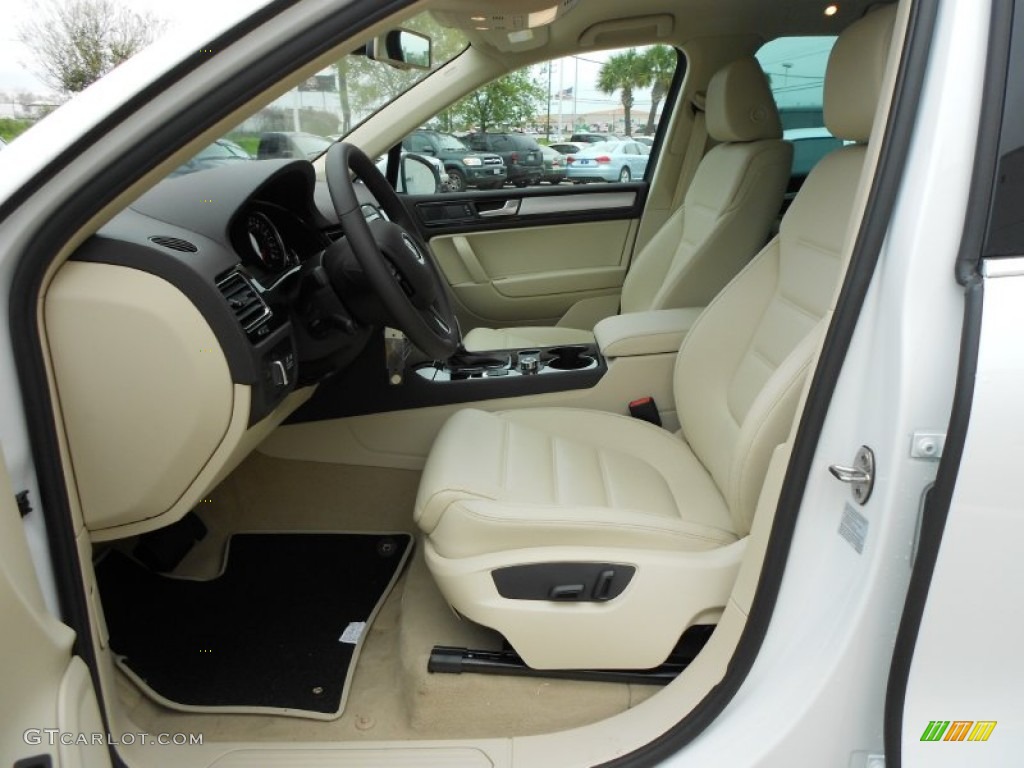 Cornsilk Beige Interior 2012 Volkswagen Touareg TDI Sport 4XMotion Photo #62118991